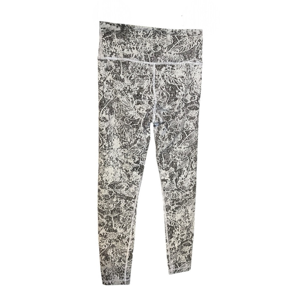 Athleta Elation Graffiti 7/8 Tight XS